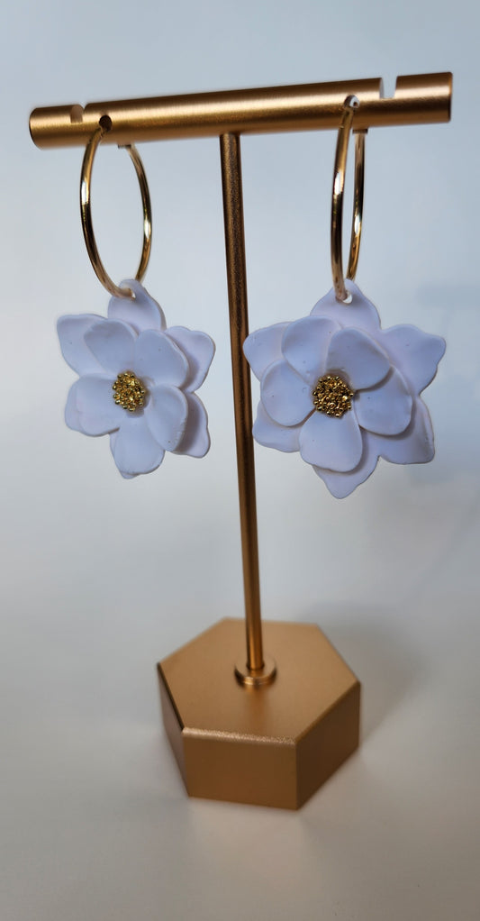 White flower medium hoop