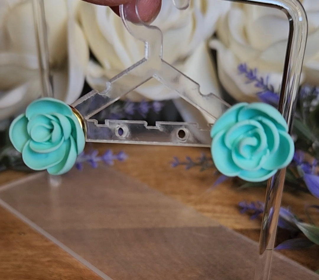 Flower Studs (Blue)